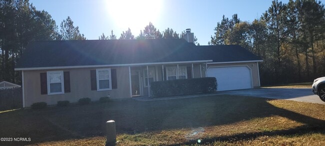 Building Photo - 139 Daphne Dr
