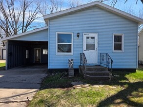 Building Photo - 220 19th St N
