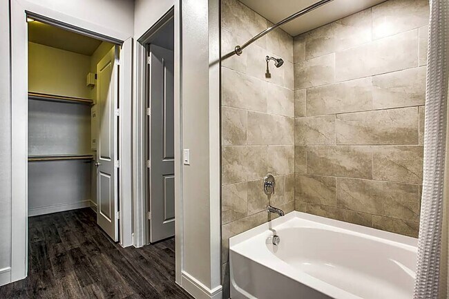 Foto del edificio - Apartment for Rent