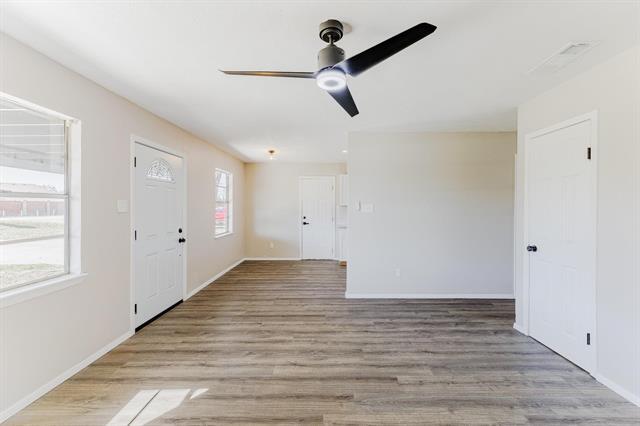 Building Photo - 3305 Elm Grove Rd