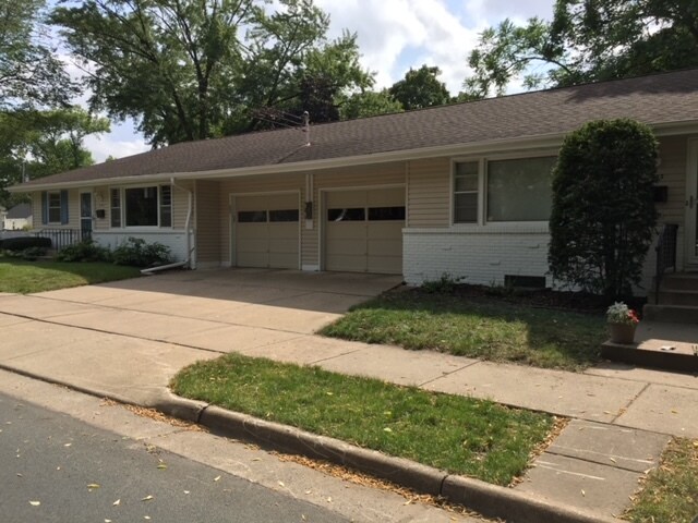 Right Unit - 203 W 56th St