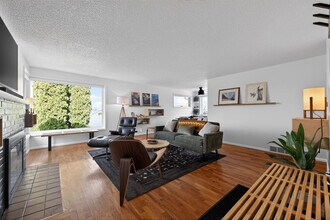 Building Photo - 9314 54th Ave S