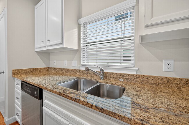 Foto del edificio - 11510 Main Ash Dr