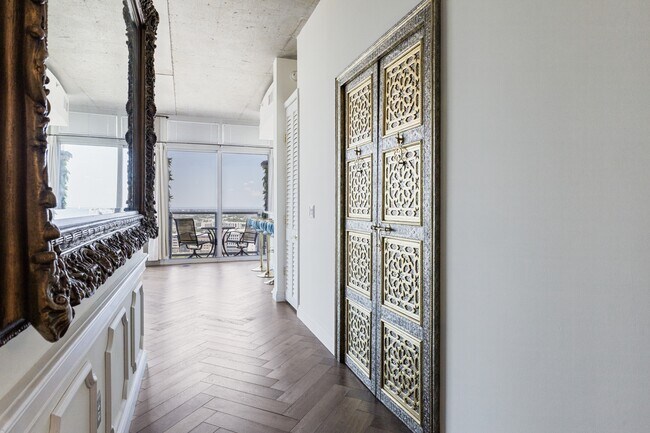 Photo - 777 N Ashley Dr Townhome