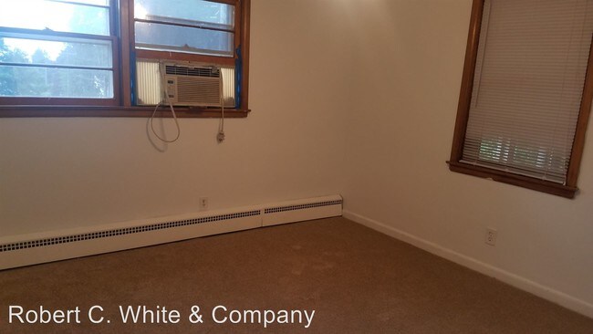 Building Photo - 3 br, 1 bath House - 59 Greenwood Drive