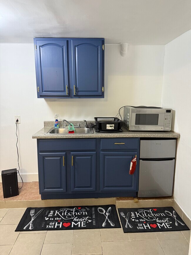 Foto del edificio - 358 Victory Blvd