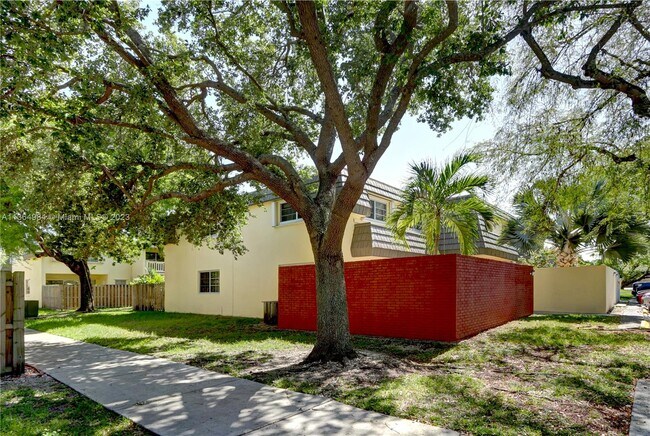 Foto del edificio - 8483 SW 137th Ave