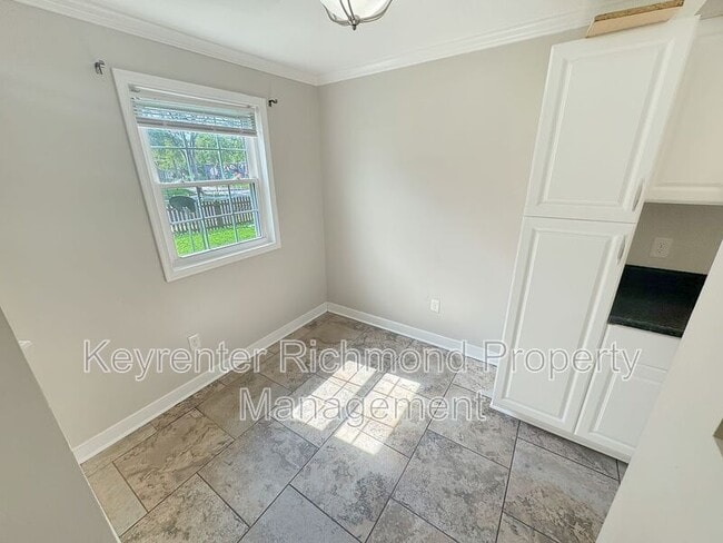 Building Photo - 1402 Mechanicsville Tpke