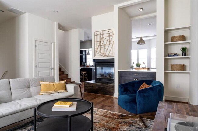 Building Photo - 2525 State St