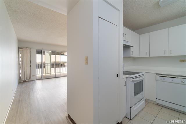 Building Photo - 2222 Aloha Dr