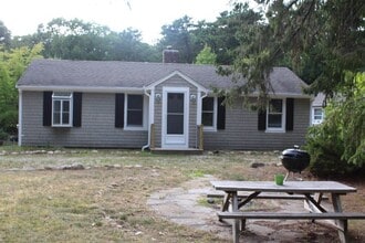 Building Photo - 69 Ploughed Neck Rd