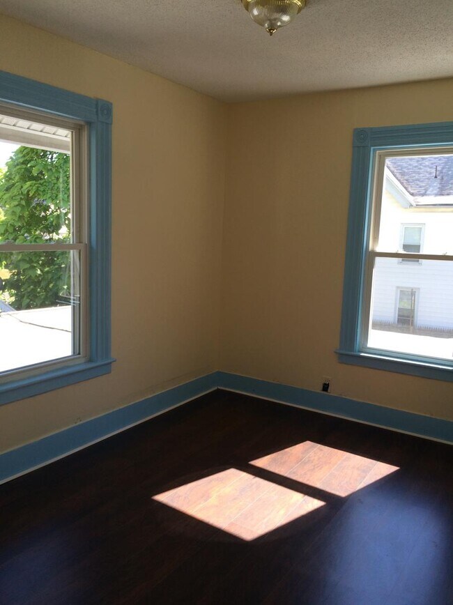 Foto del edificio - 584 Washington Ave