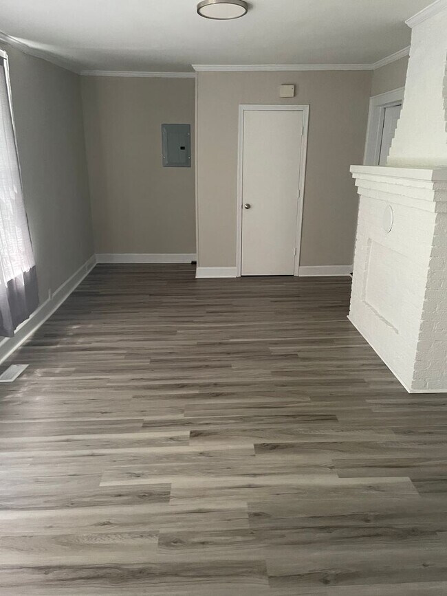 Foto del edificio - 404 Vance St NE