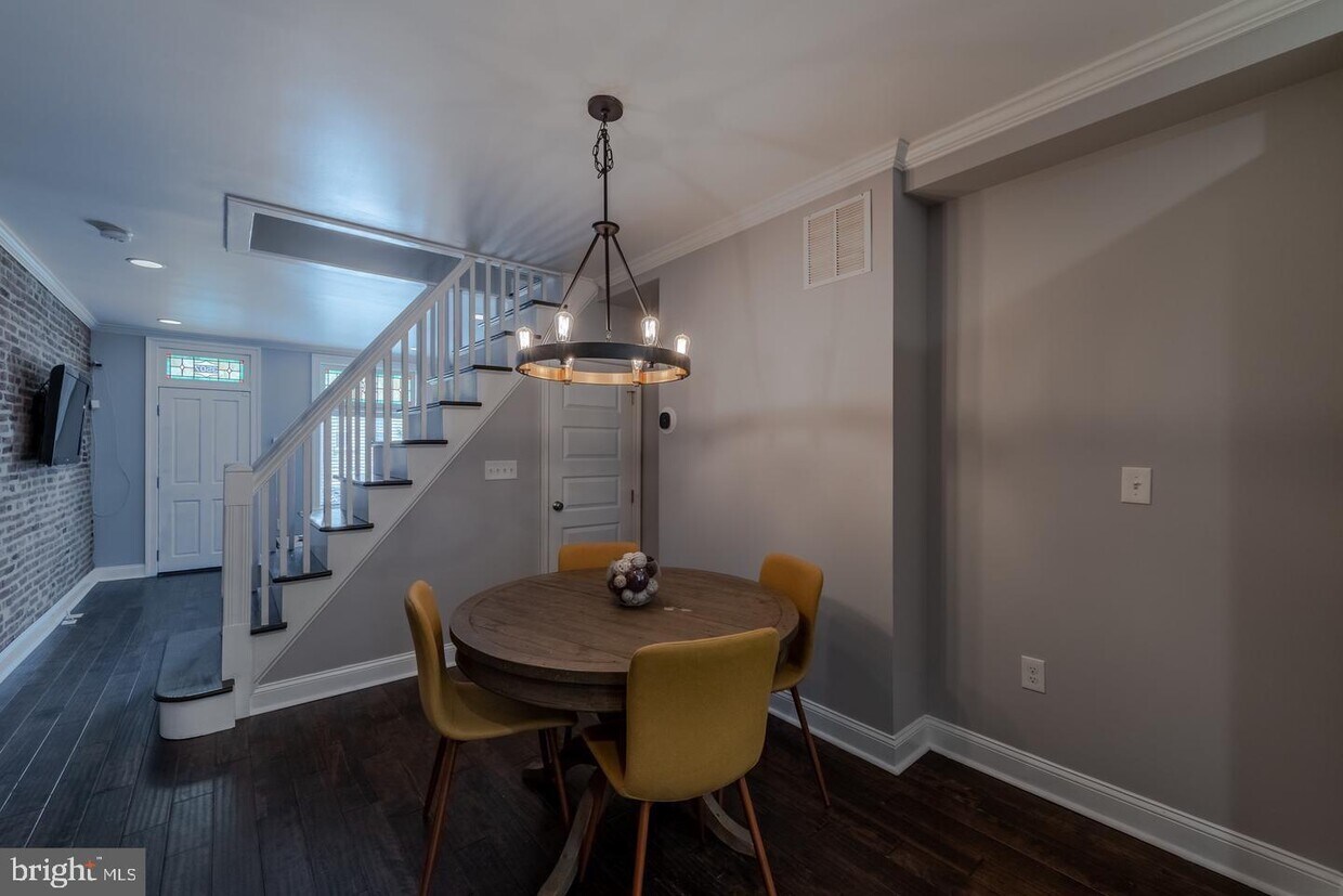 Foto principal - 3507 Hudson St