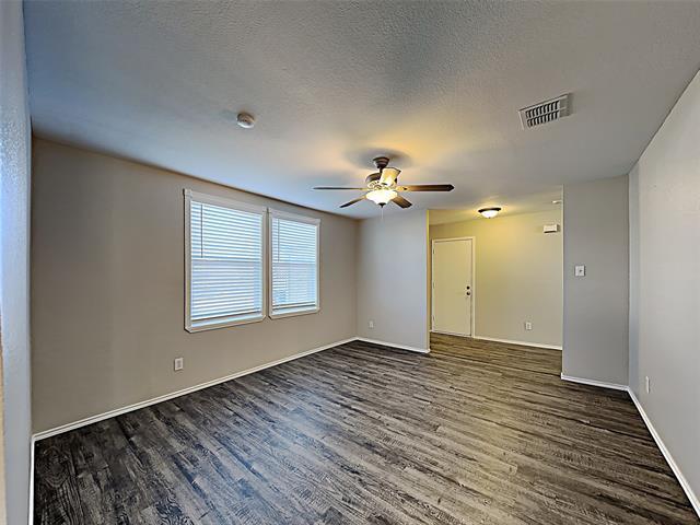 Building Photo - 1329 Lauren Dr