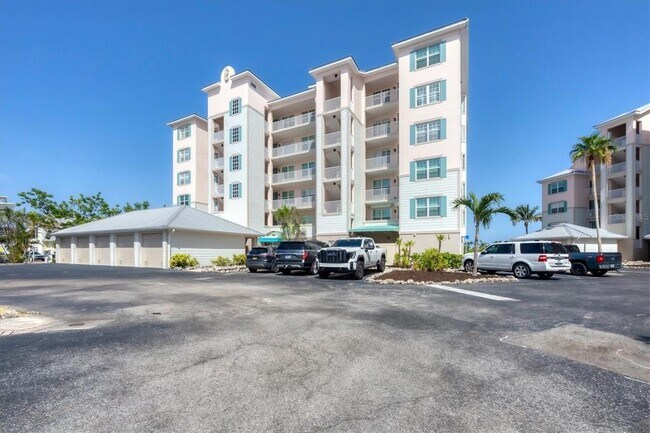 Building Photo - 13513 Gasparilla Rd