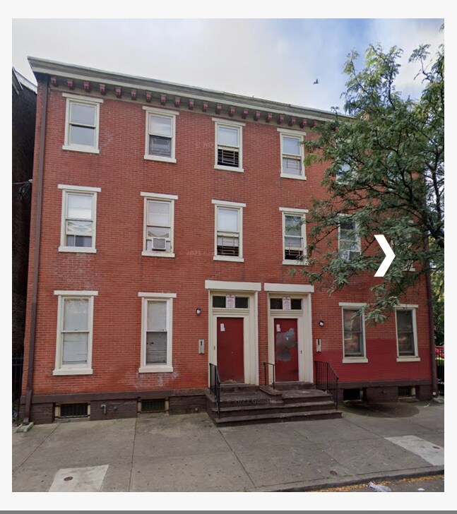 Primary Photo - 221 Academy St