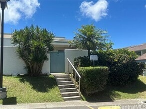 Building Photo - 321 Halia St