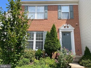 Building Photo - 11749 Batley Pl