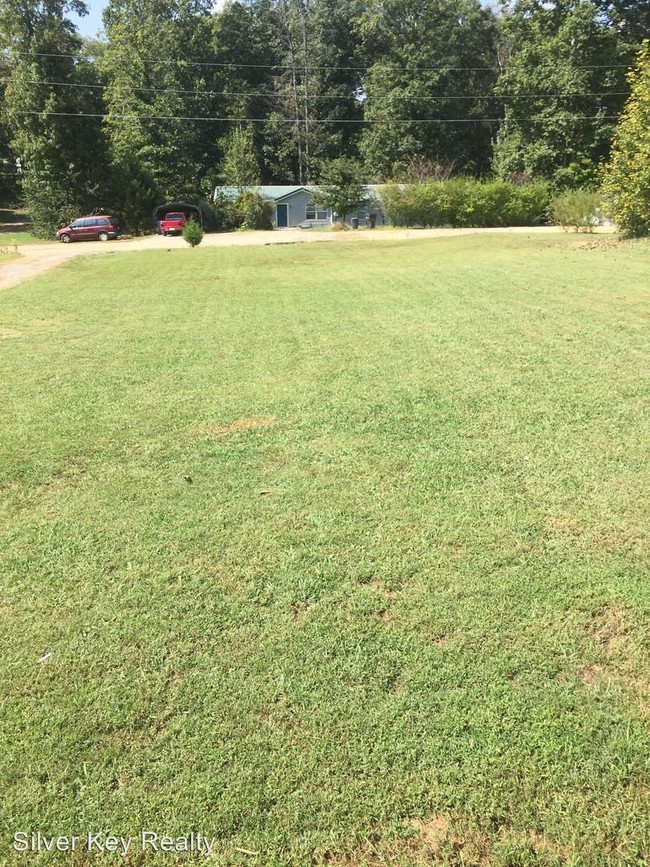 Building Photo - 3 br, 2 bath House - 320 County Road 135 #11