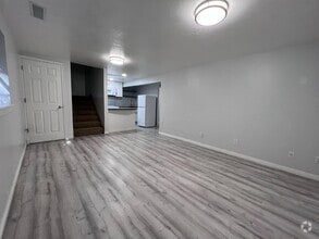 Building Photo - 391 W 100 S St