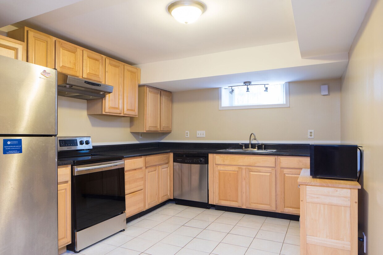 Foto principal - 412 W Marshall St