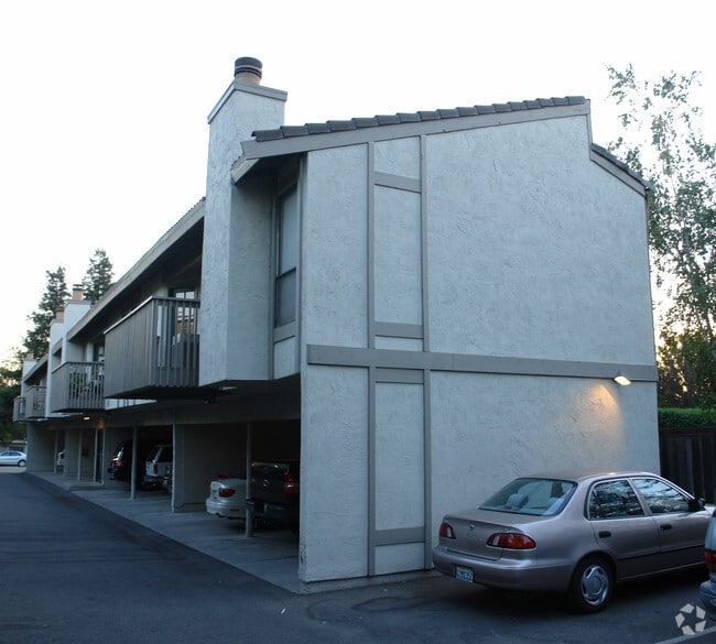 Building Photo - 1945 Trinity Ave