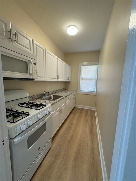 Foto del edificio - 180 Richmond St