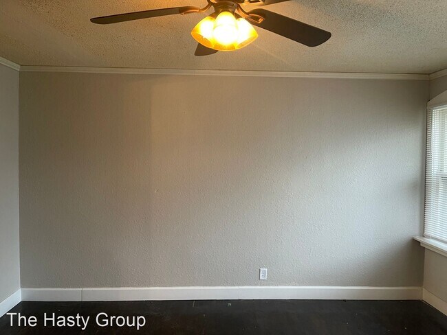 Foto del edificio - 2 br, 1 bath House - 1317 E 83rd Ter