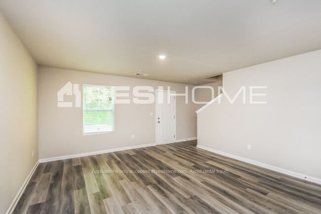 Building Photo - 1093 Benfield Ridge West