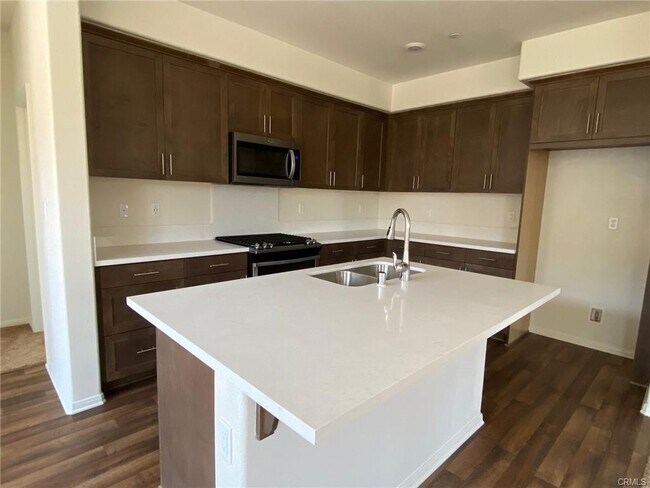 Building Photo - 7365 Solstice Pl