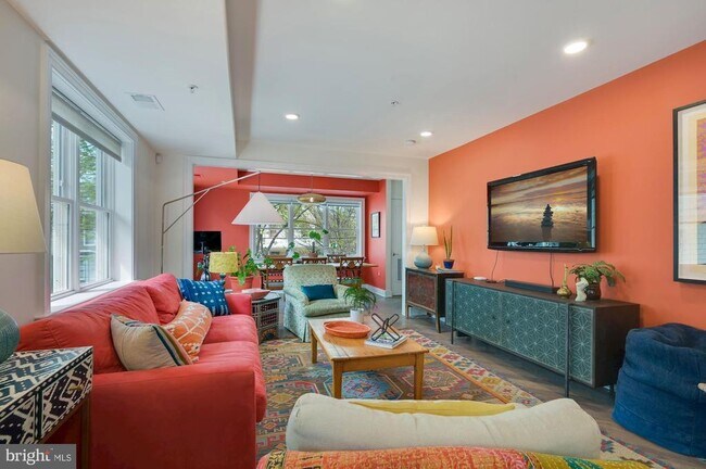 Foto del edificio - 902 Webster St NW
