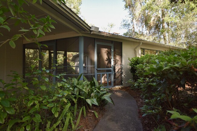 Foto del edificio - 3309 NW 3rd St