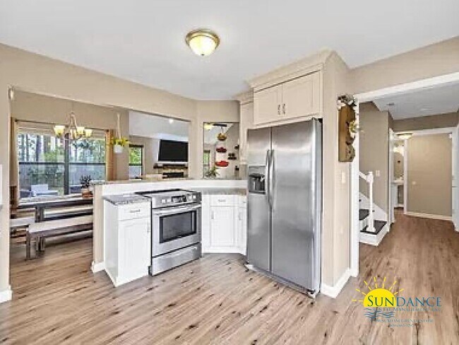 Foto del edificio - Spacious 3-Bedroom Home in Mary Esther Nea...