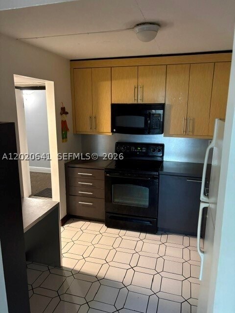 Foto del edificio - 2781 Taft St