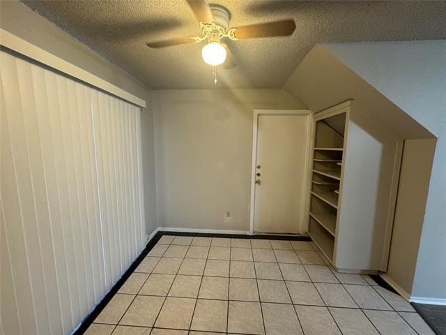 Building Photo - 2166 Knoll Crest Dr