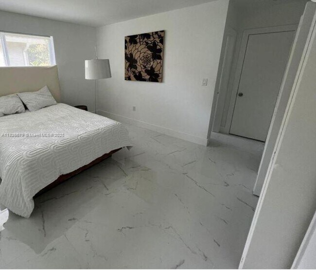Foto del edificio - 10621 SW 77th Ave