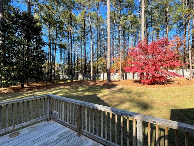 Building Photo - 205 Farmington Woods Dr