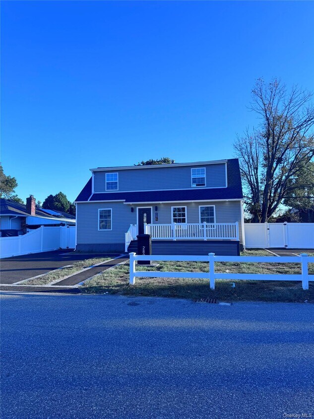 Primary Photo - 280 Neptune Ave
