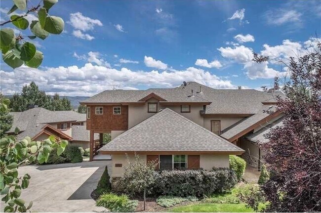 Building Photo - 1056 W Lime Canyon Rd