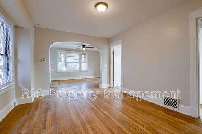 Foto del edificio - 3935 Agnes Ave