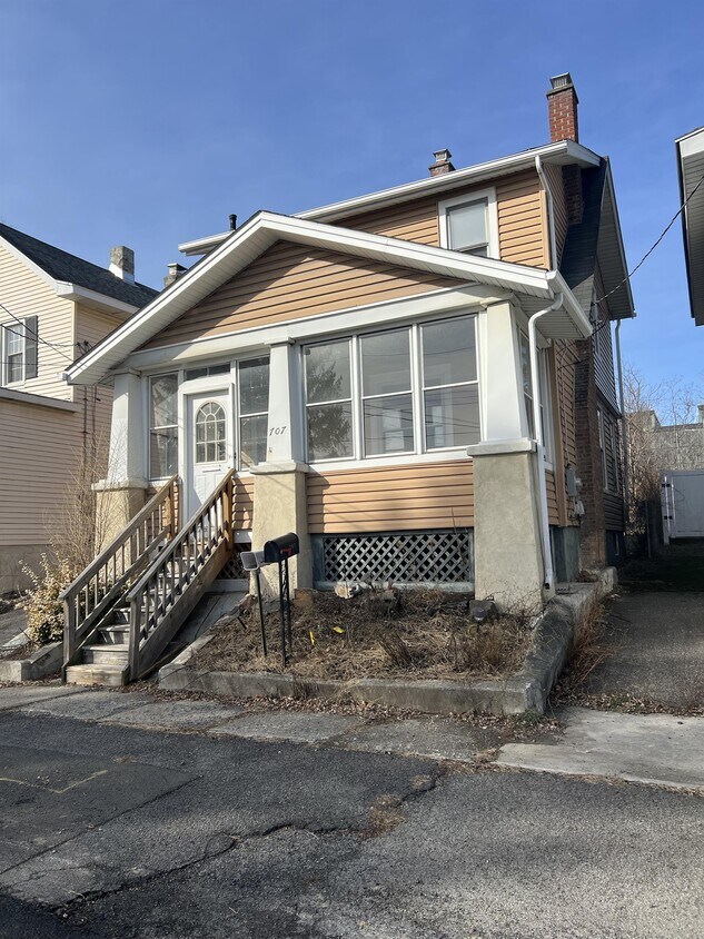 707 8th Ave, Watervliet, NY 12189 House Rental in Watervliet, NY
