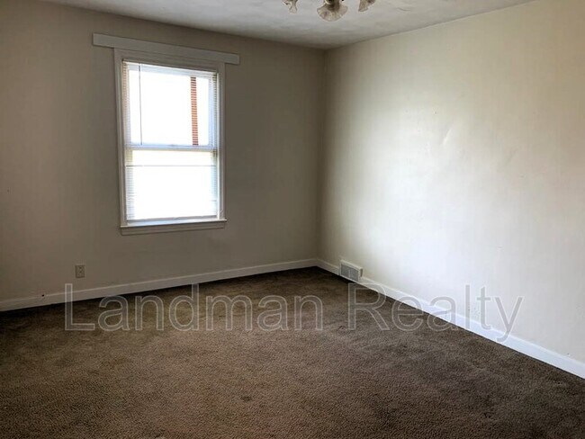 Building Photo - 603 Farnsworth Avenue