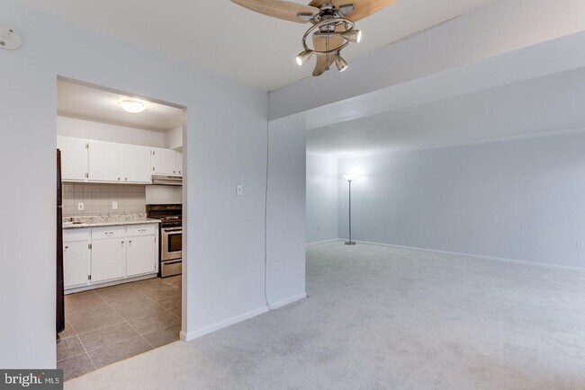 Foto del edificio - 26 Canterbury Square