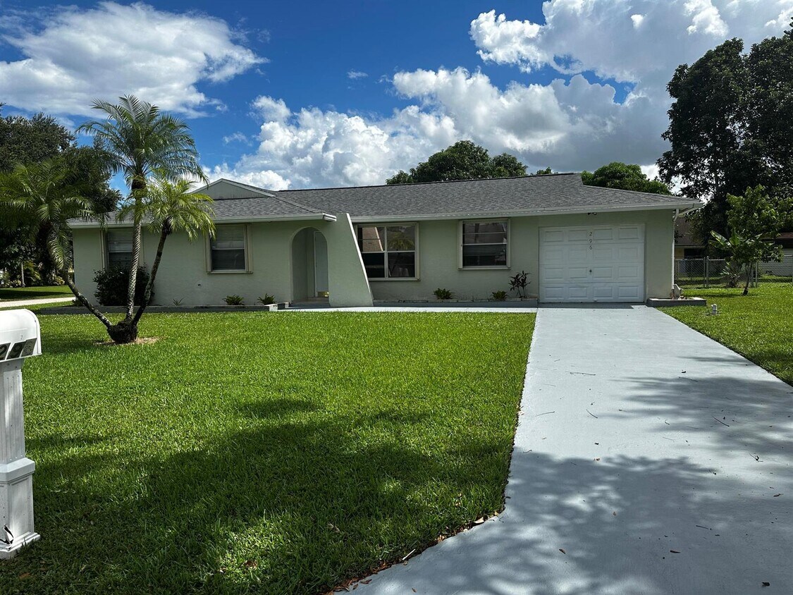 Foto principal - 296 Sandpiper Ave