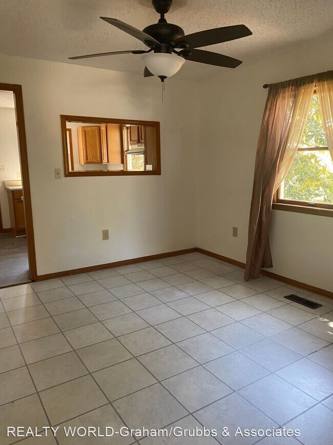 Building Photo - 3 br, 2 bath House - 9781 S. Turnpike Road