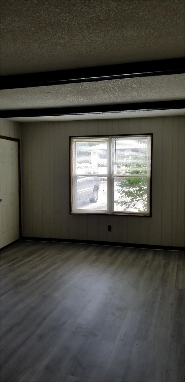 Foto del edificio - 11427 E 71 St
