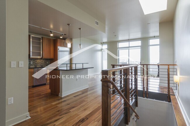 Foto del edificio - Updated Downtown Denver Penthouse Condo wi...