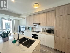 Building Photo - 5 Red Squirrel Ln.