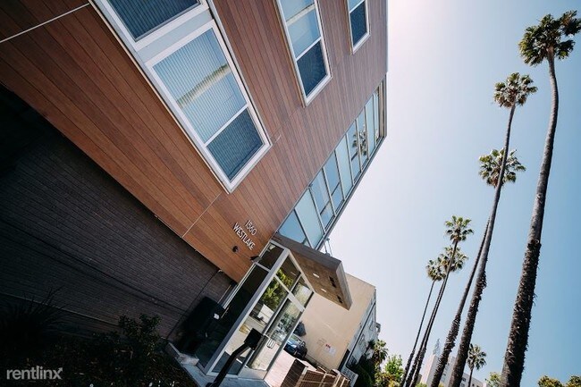 Foto del edificio - 1560 Jackson St